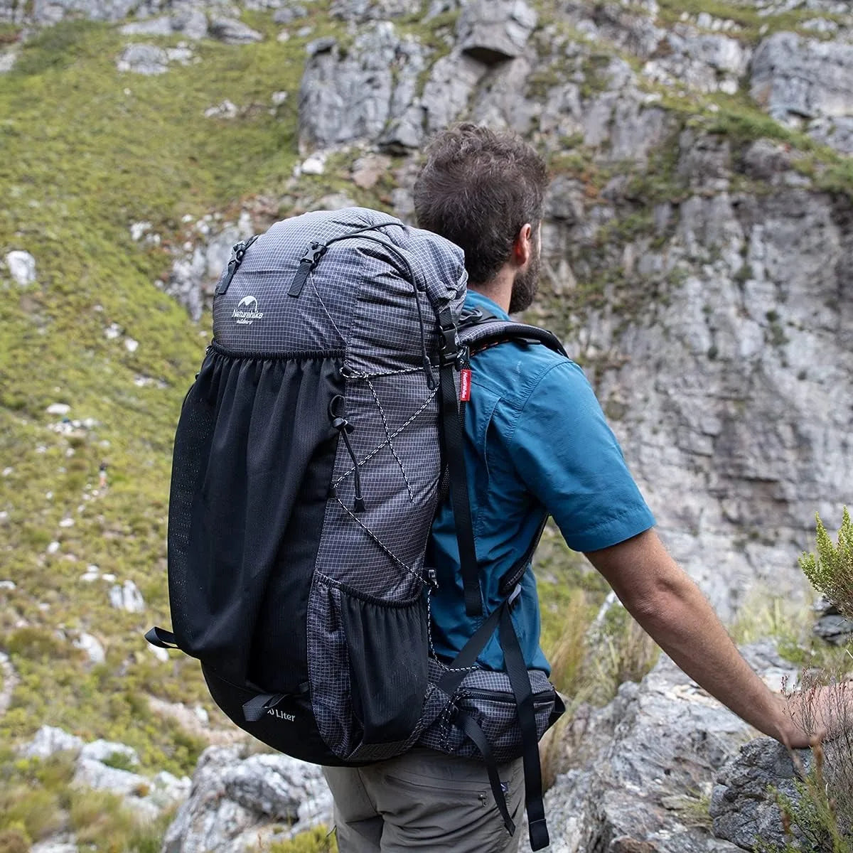 Naturehike Waterproof Mountain Hiking Backpack With Rain Cover